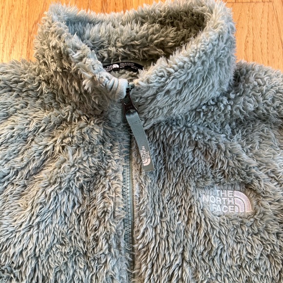 The North Face Girls’ Jacket - Size M 10-12. - Picture 3 of 6